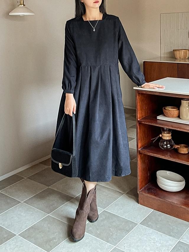 Big size 55-99 Soifu square neck pocket pleated flare long Dress guest look