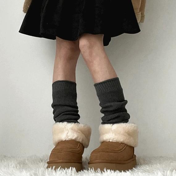 Clarker lining ugg shoes