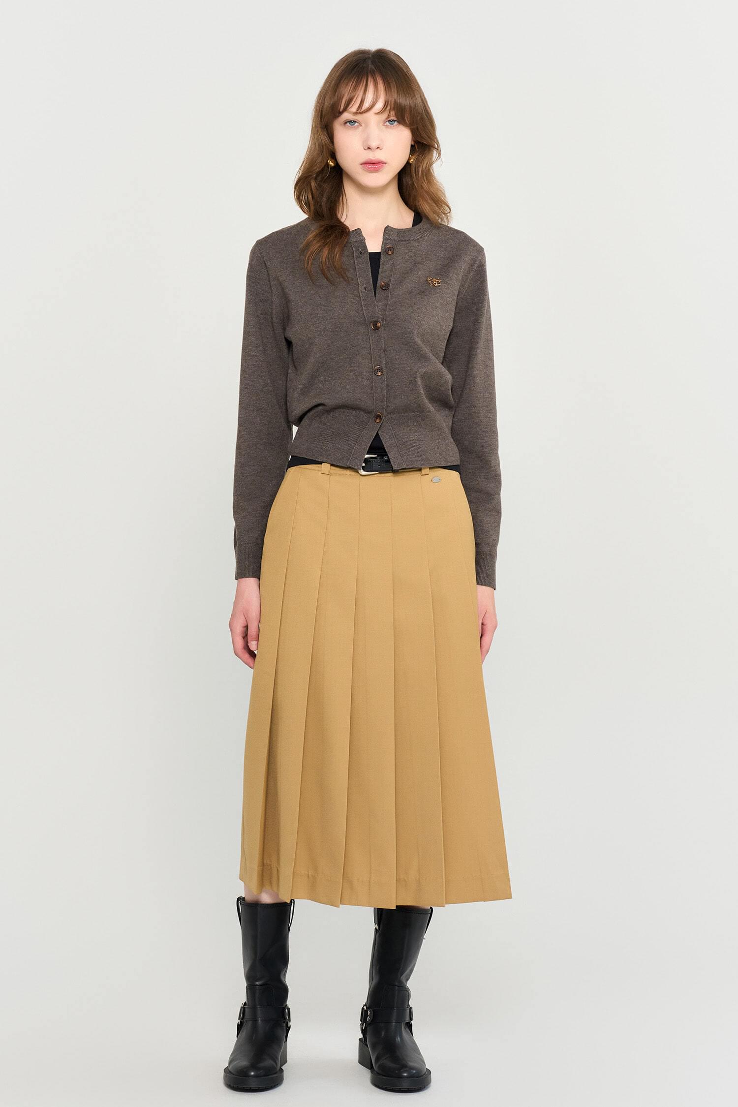 WOMAN Essential Crewneck Cardigan