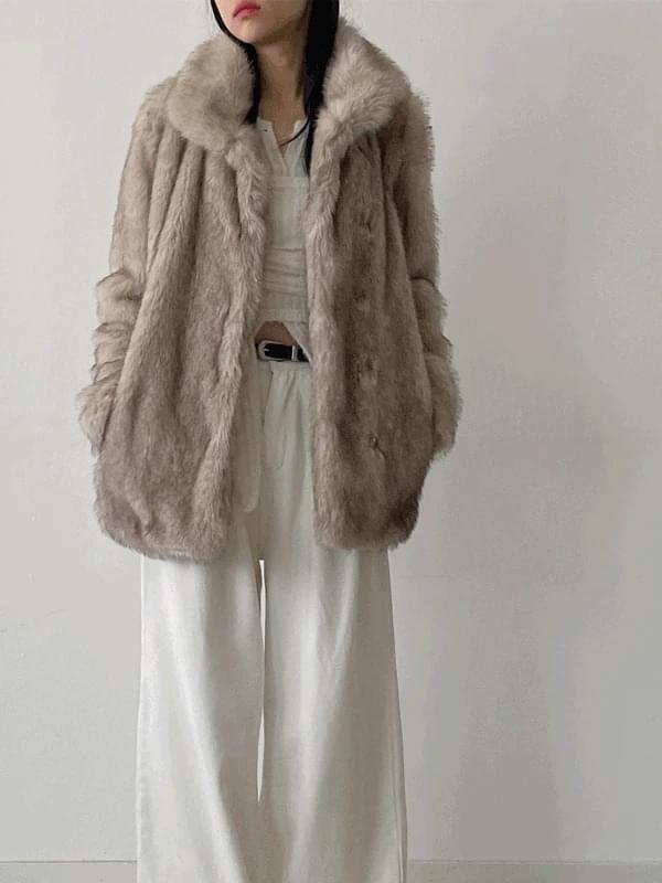 Foxy Half Loose-fit Fur Jacket
