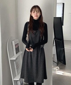 Oyter Fleece-lined Ribbon Midi Dress
