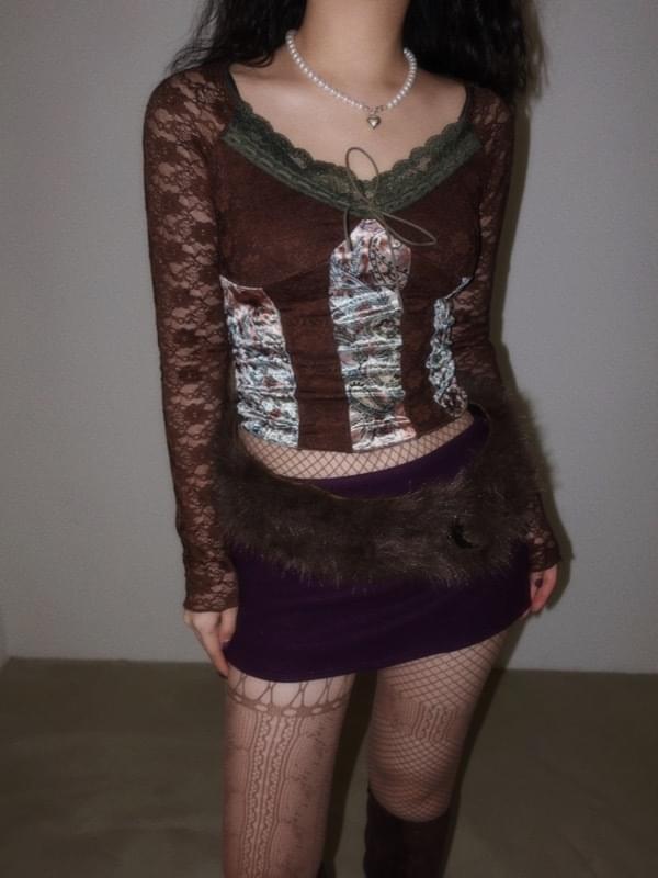 ︎ONLY VIVIC ︎DREA ORIENTAL LACE CROP TOP