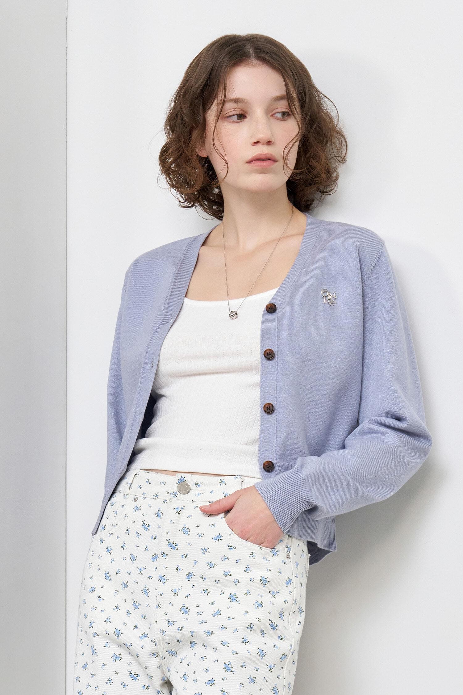 WOMAN GNRL Essential Cardigan