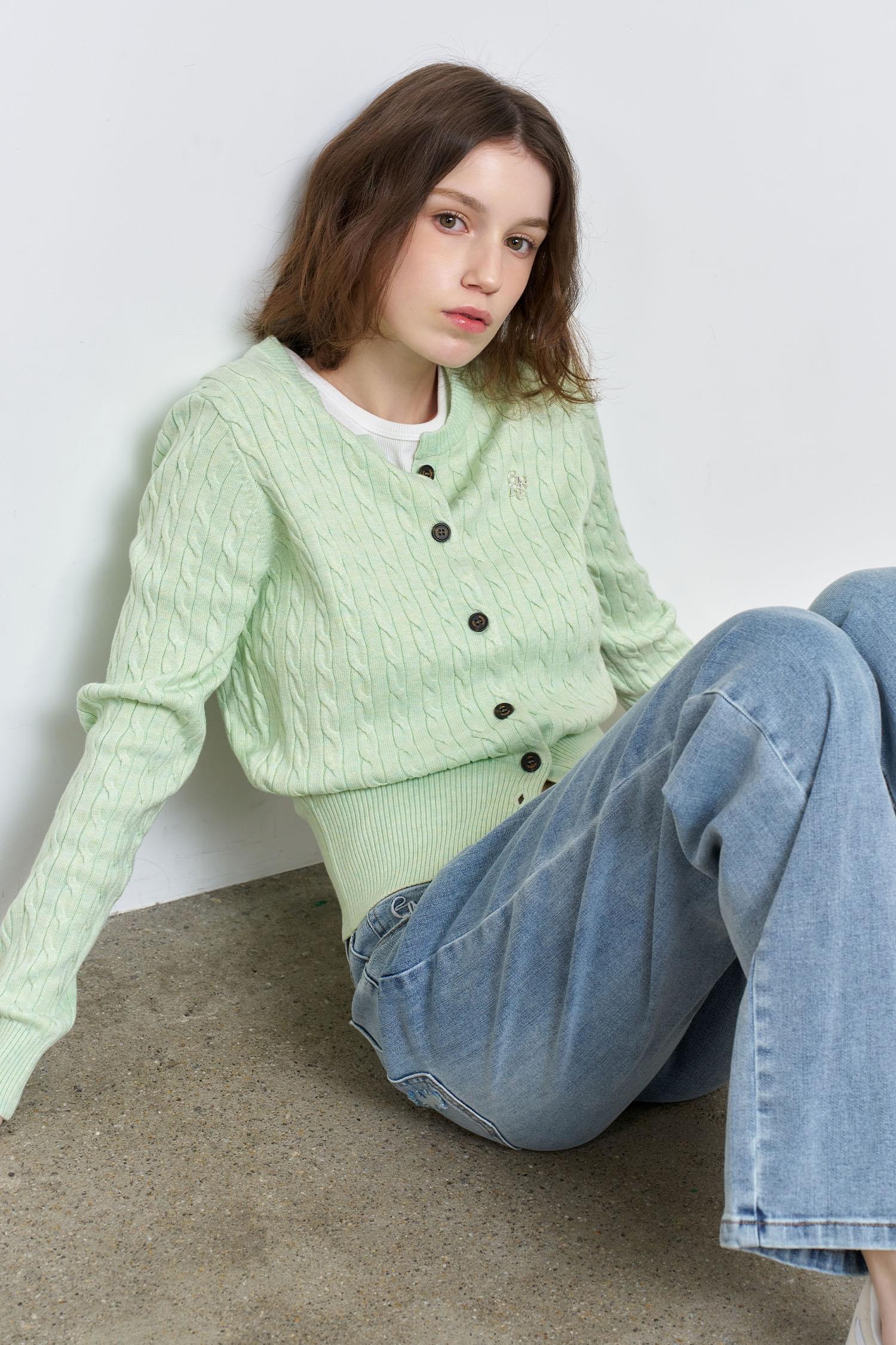 WOMAN GNRL Signature Superfine Wool Cable Cardigan
