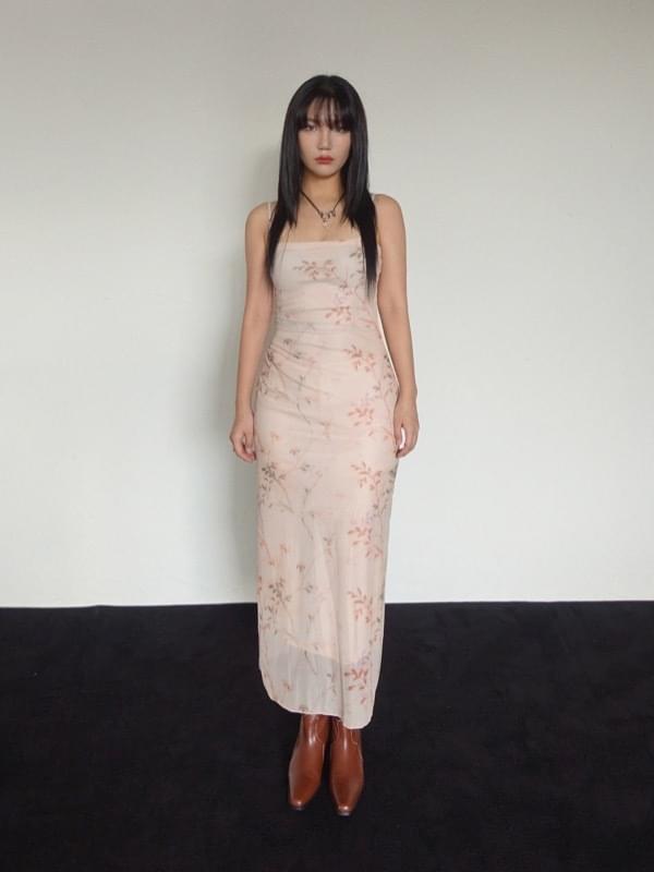︎ONLY VIVIC ︎BLOSSOM MESH SHIRRING DRESS