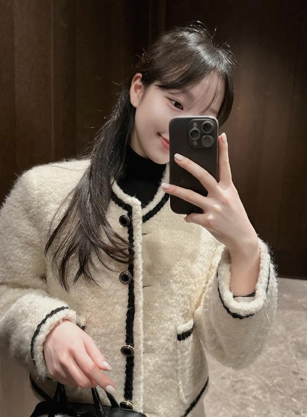 Michelle bouclé no collar jacket