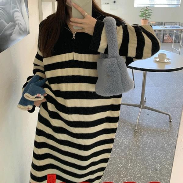 Checkered Half Zip Knitwear Dress