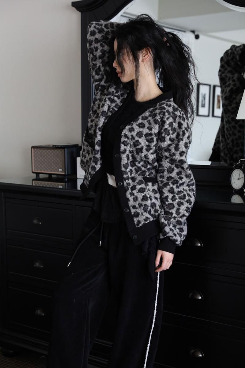 Leopard Tumble Cardigan