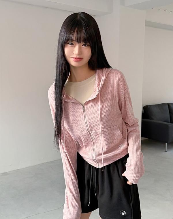 Soft regular fit hooded sweatshirt