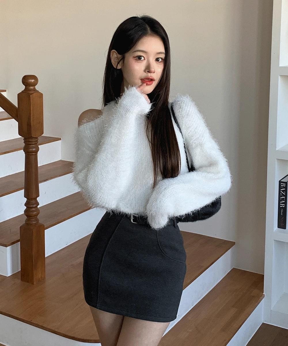 솔잎 언발 어깨 트임 앙고라 니트 원오프 오프숄더 긴팔 시보리 페미닌