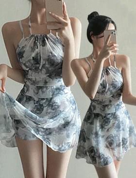 halterneck-dress