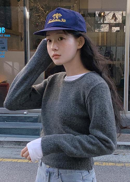 Poppy U-neck Standard Knitwear