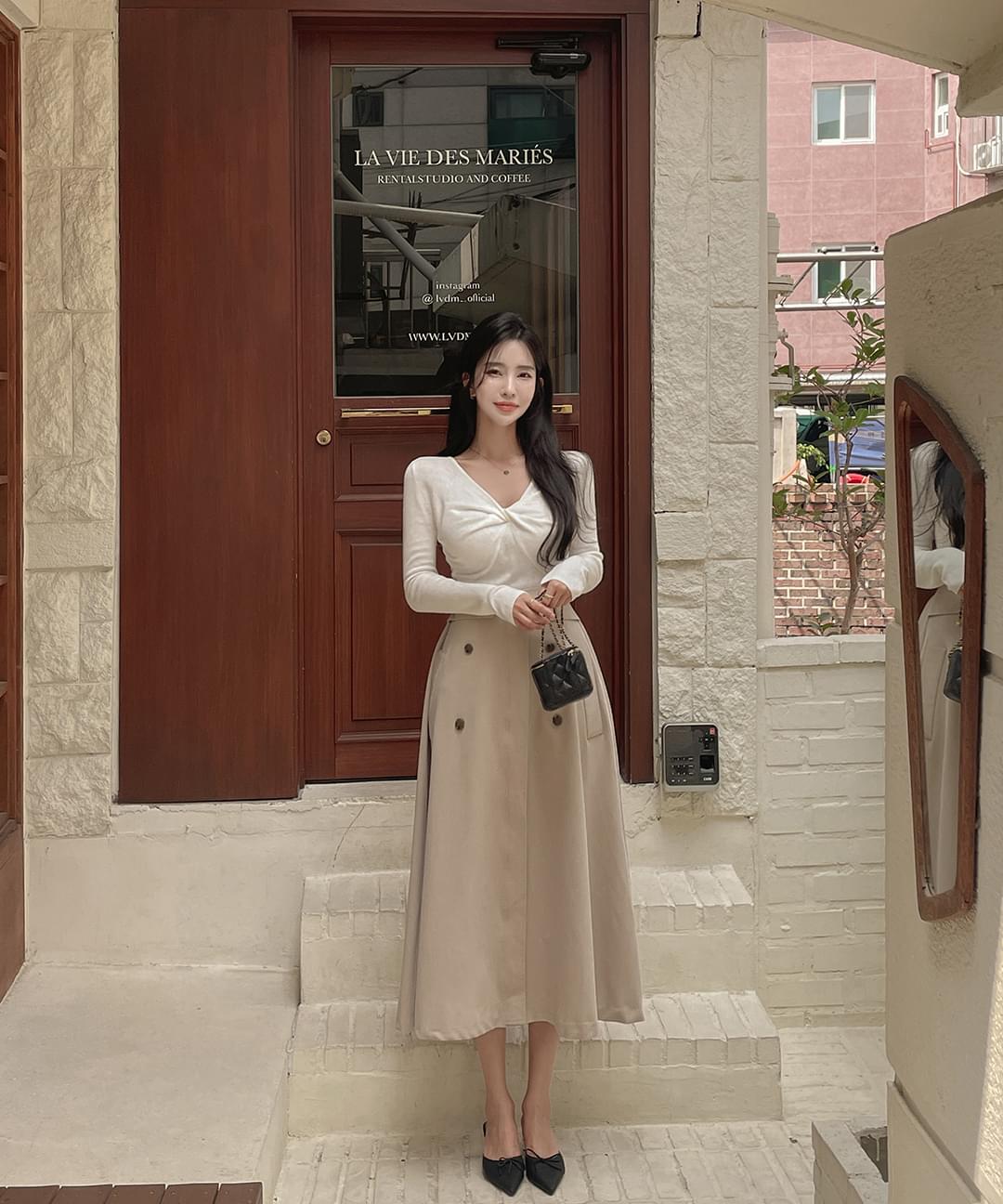 Seria V-Neck Neck Twisted Ribbed Knitwear 