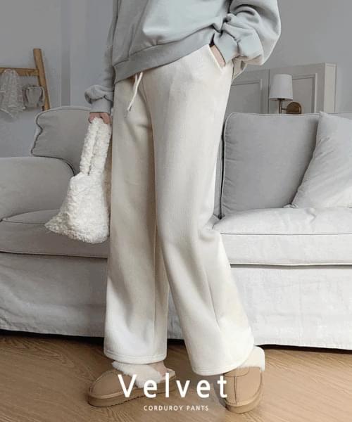 Fur Bonding Semi-White Training Pants P000BNMR