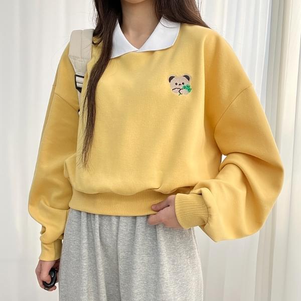 Cro Bear Kara Crop Sweatshirt