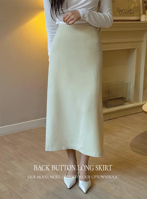 Back Button Long Skirt