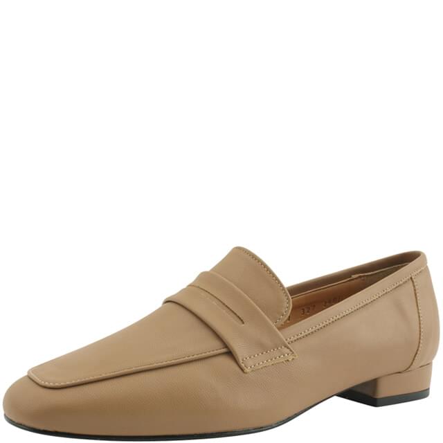 Domestically produced square toe simple penny loafer beige