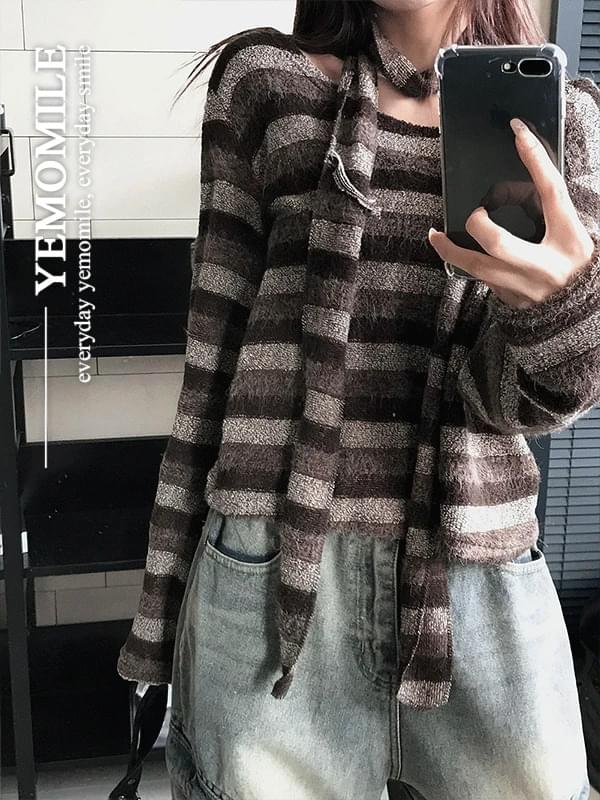 Moa Striped Scarf T-shirt