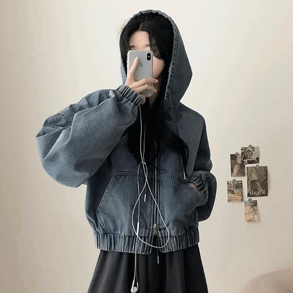 Trang Faded vintage denim outerwear 3rd version.