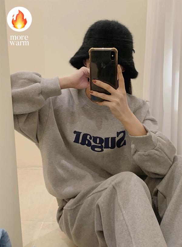 Woolen lettering Sweatshirt