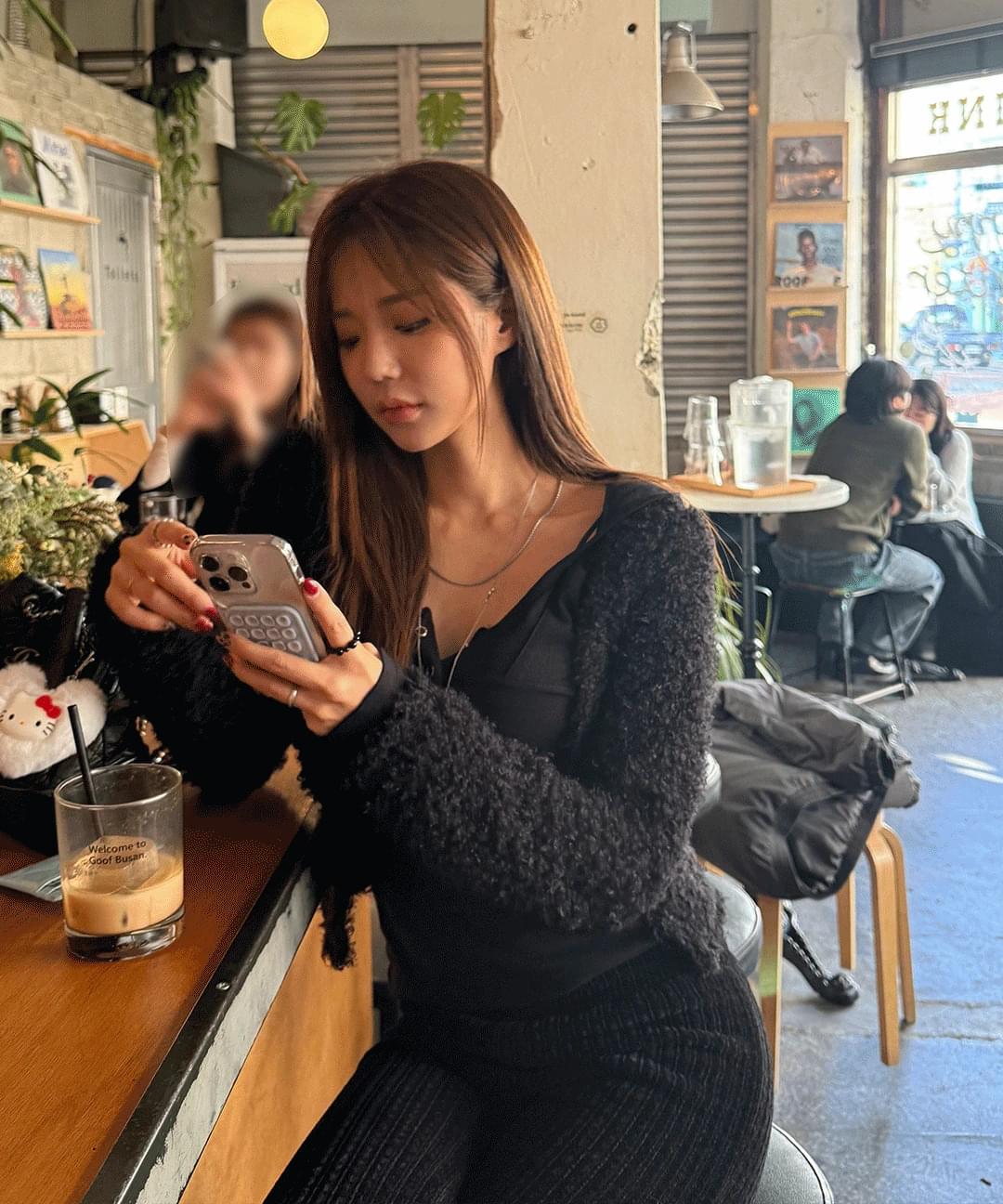 A Poodle Fur V-Neck Neck Crop Short Cardigan