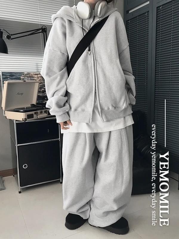Chaplin Balloon Pintuck Pants