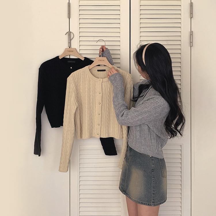 Emon cable heart button round cardigan