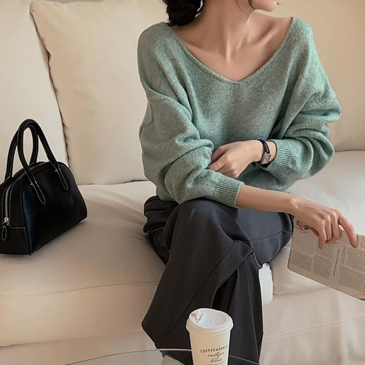 Grizzle V-Neck Knitwear 