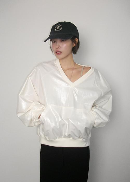 North Glossy V-Neck Sweatshirt