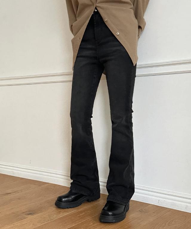Remus Fleece-lined Flared Denim Pants