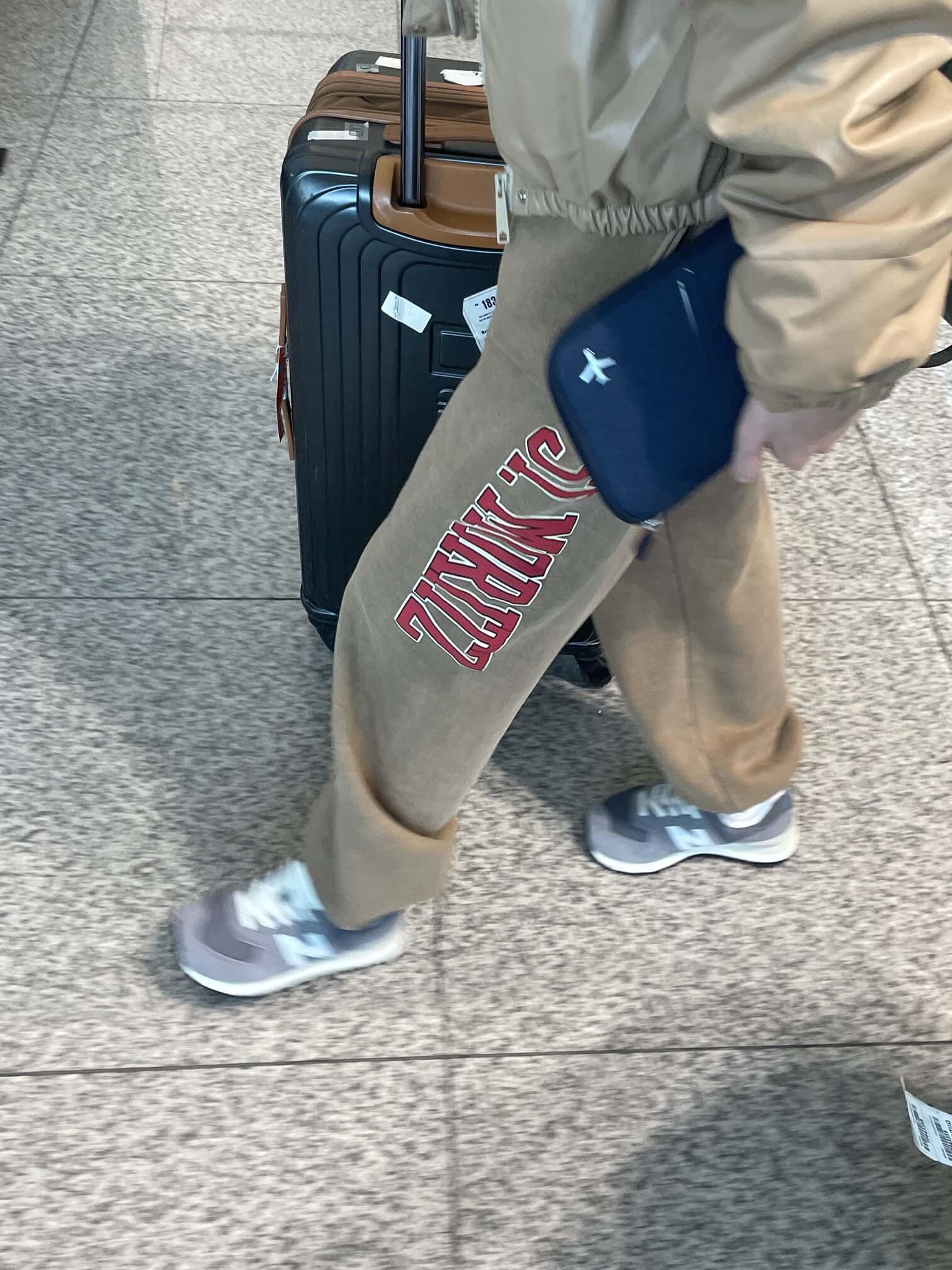 moritz pigment jogger (Ships Today)