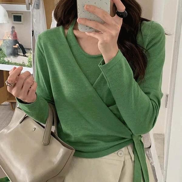 Bebe Halterneck One-piece Shoulder Team Knitwear