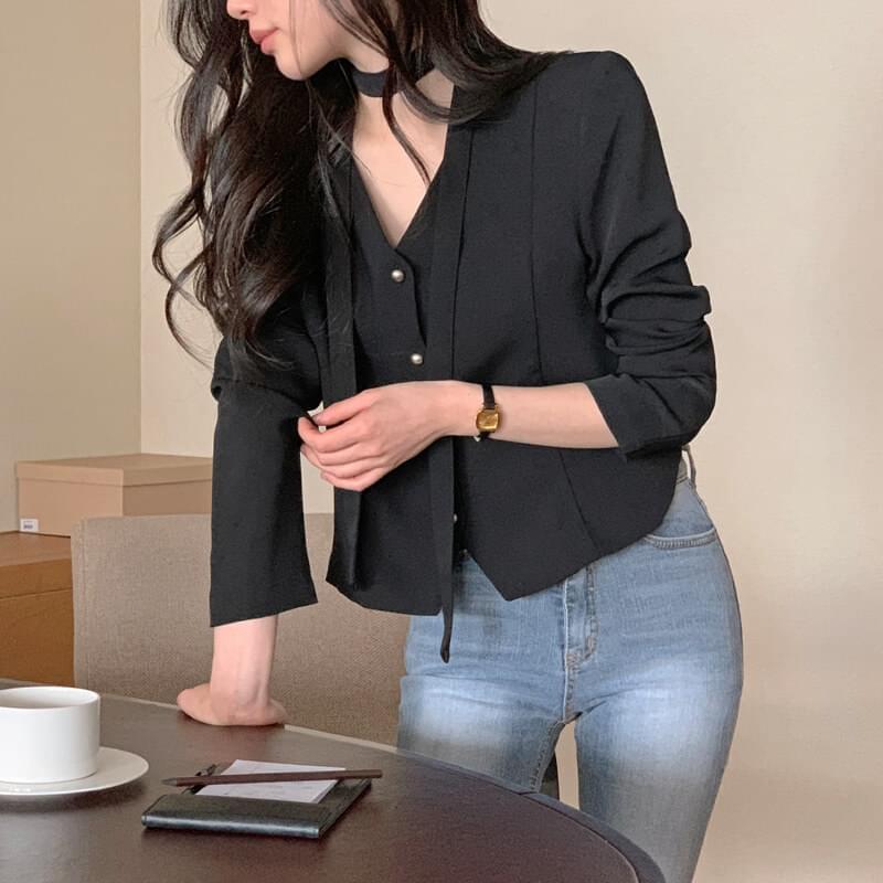 Ornin Tie V-Neck -Neck Blouse