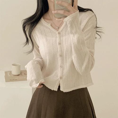 Bellis Round Neck Ribbed Punching Crop Loose-fit Cardigan