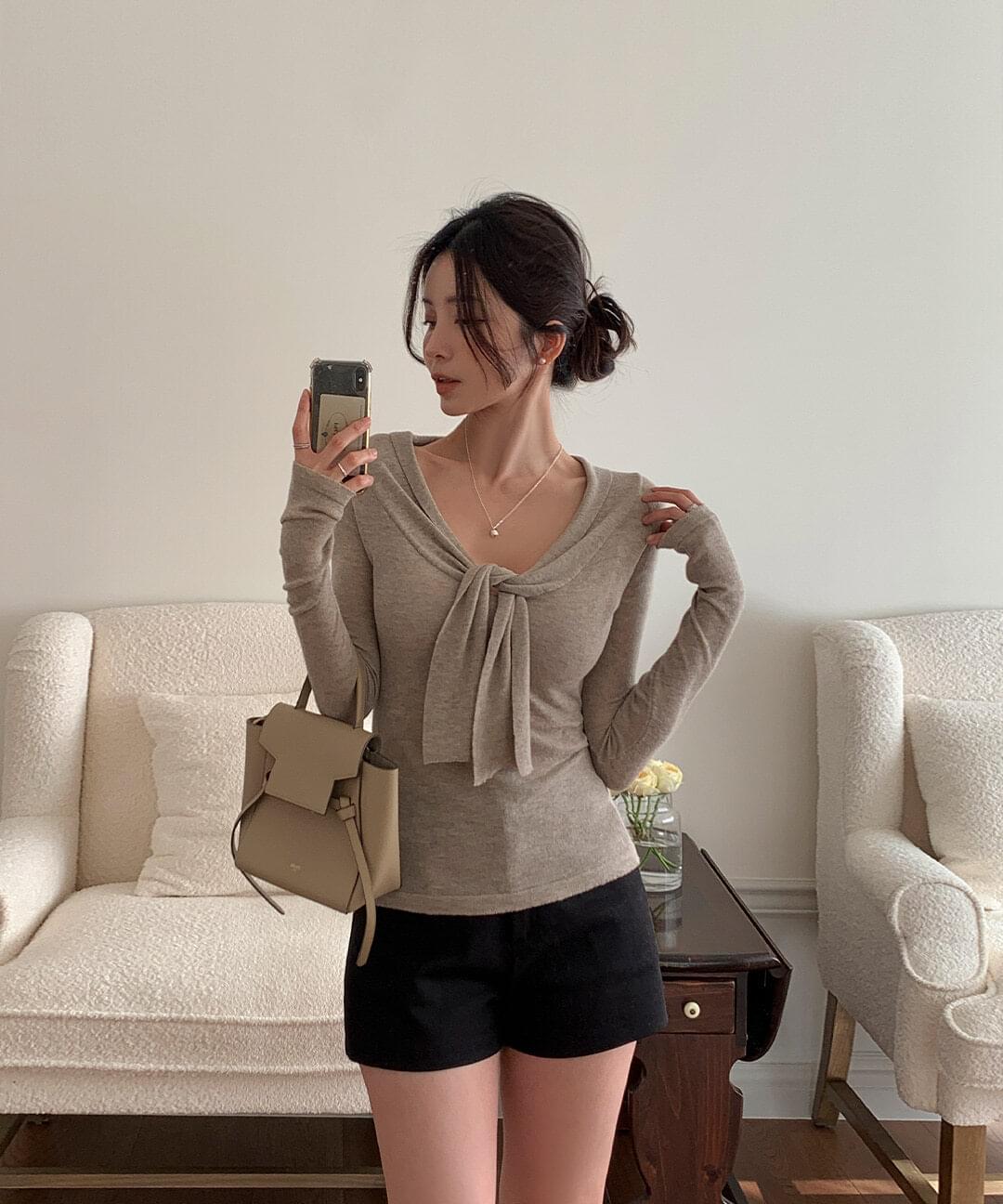 Le Mans Spring V-Neck Neck Shawl Layered Long Sleeve Knitwear T-Shirt