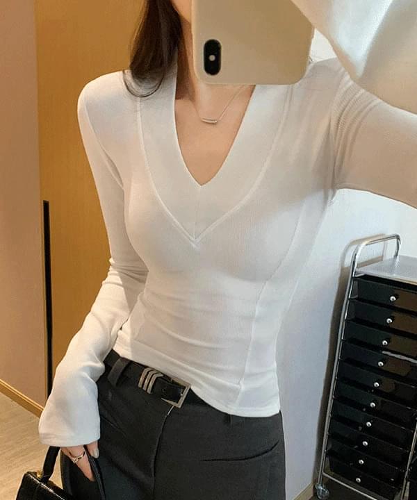 Liant Slim Fit V-Neck Ribbed Tee