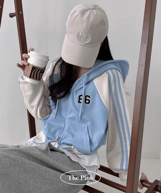 Lucky Semi-Crop Embroidery Two-Way Track Nagrang Hooded Zip-Up