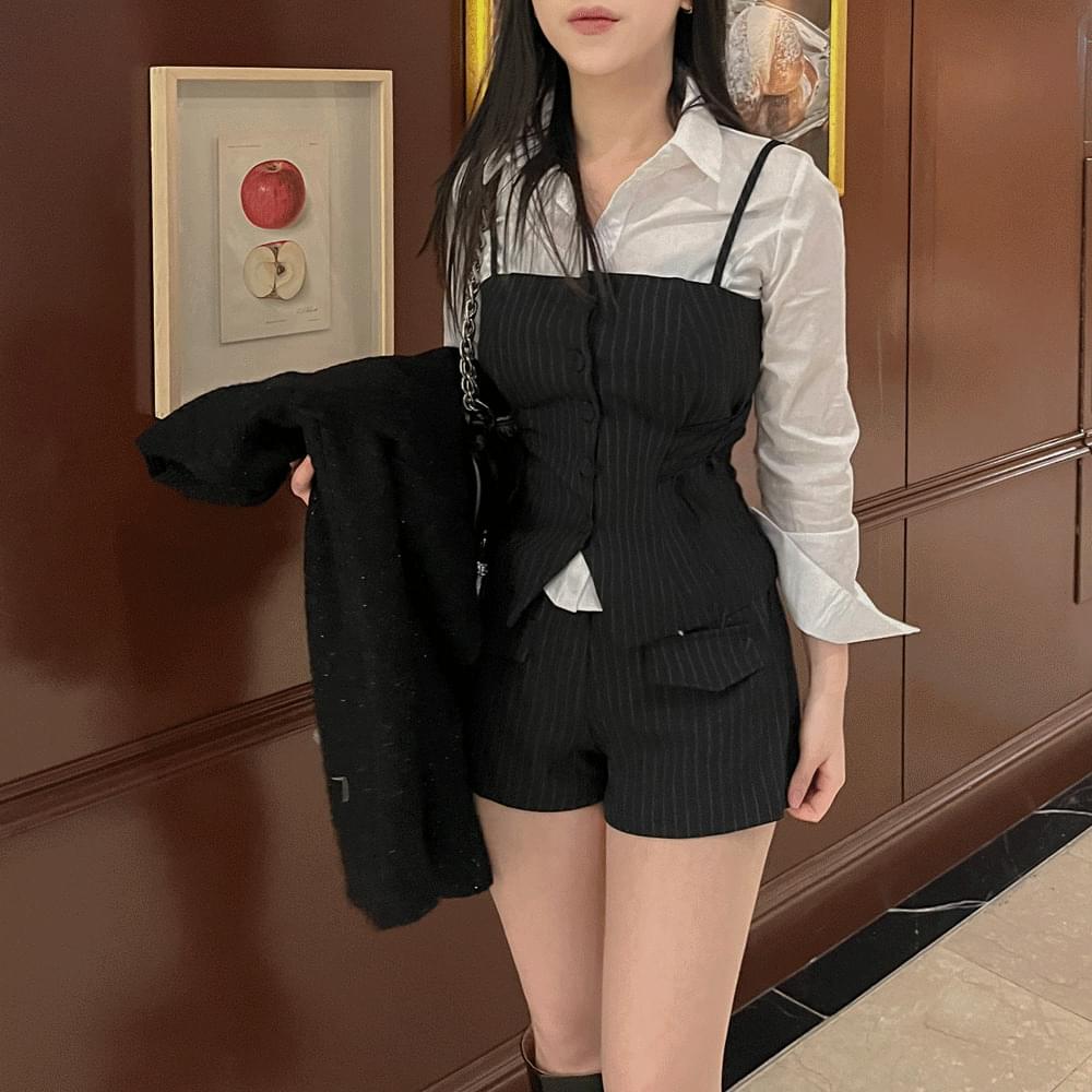 Striped button corset set bustier + three-part banding short pants pocket shorts interseasonal set-up navy black 2col
