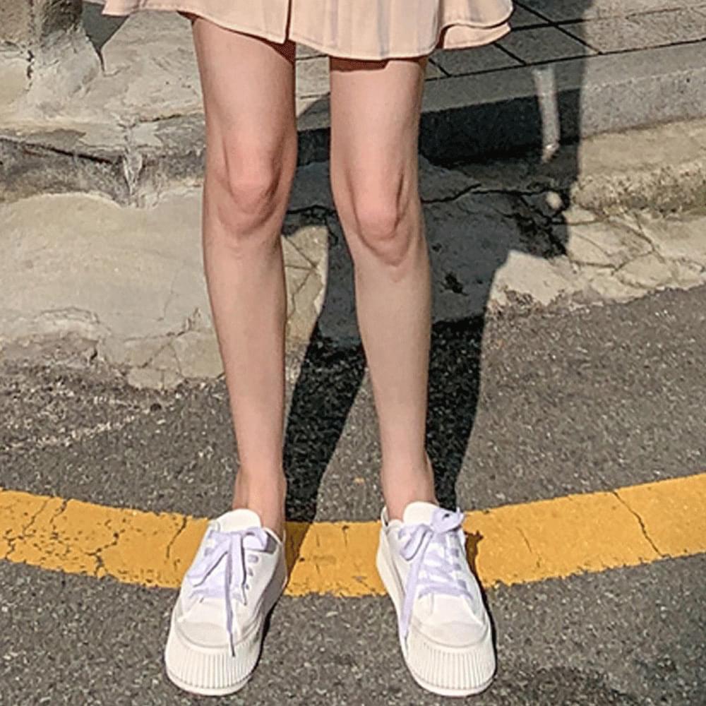 Fluffy Kkuankku Tonggyeom Mule Height Increase Sneakers Sneakers Bloafers Slippers Black White Spring Mid-Season Flower Play Look 6size