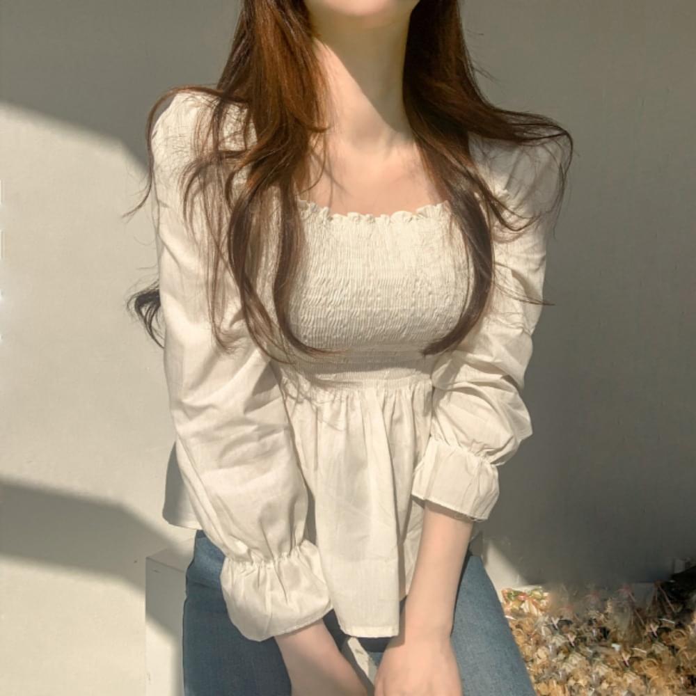 Innocent Glam Square Neck Smoke Frill Banding Blouse White / Beige / Sora / Black