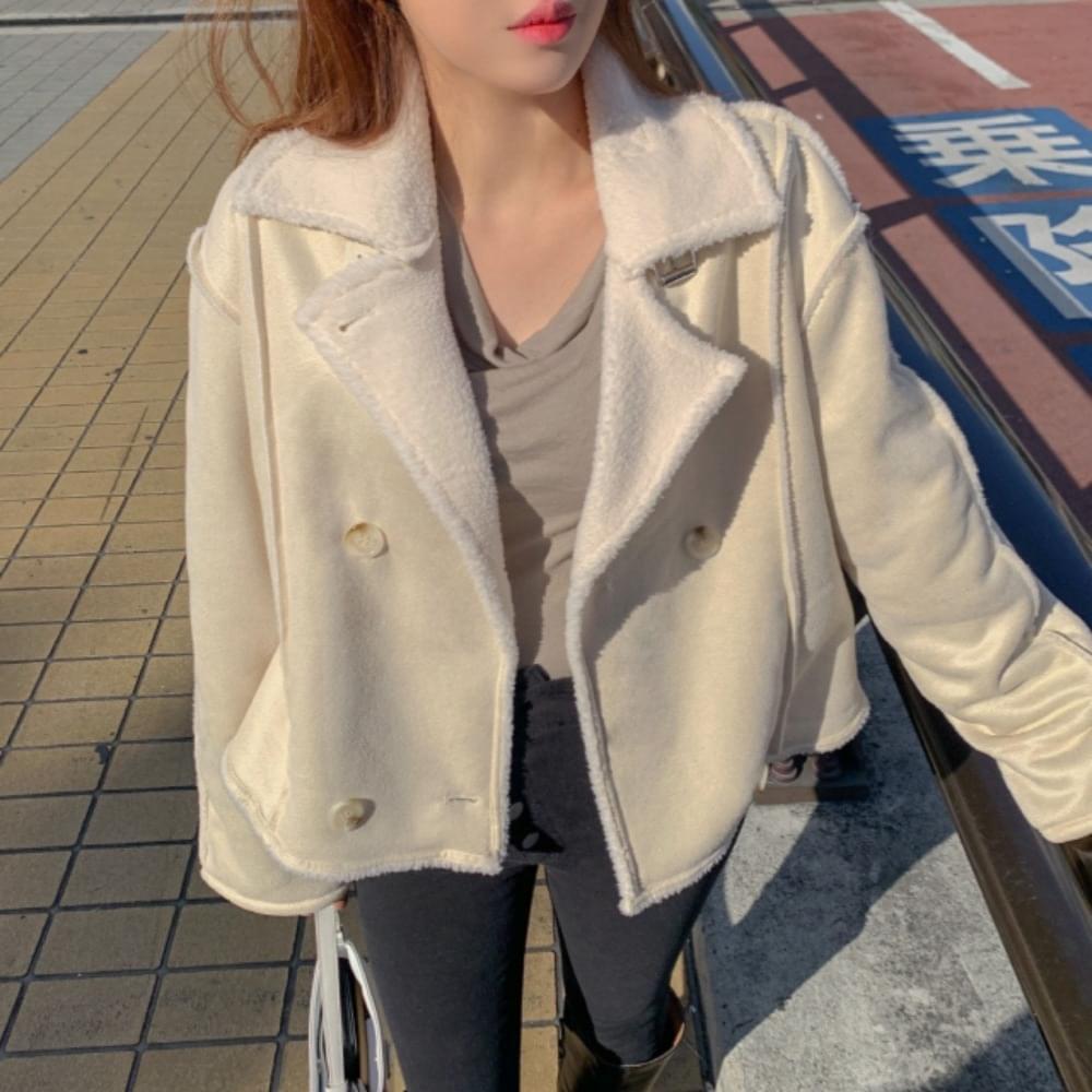 Sleek fit tumbled fleece puffy collar Shearling Split loose Loose-fit high neck buckle double button suede winter jacket ivory brown