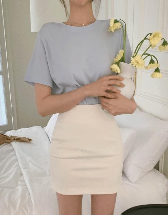 Simply Round Short Sleeve T-shirt