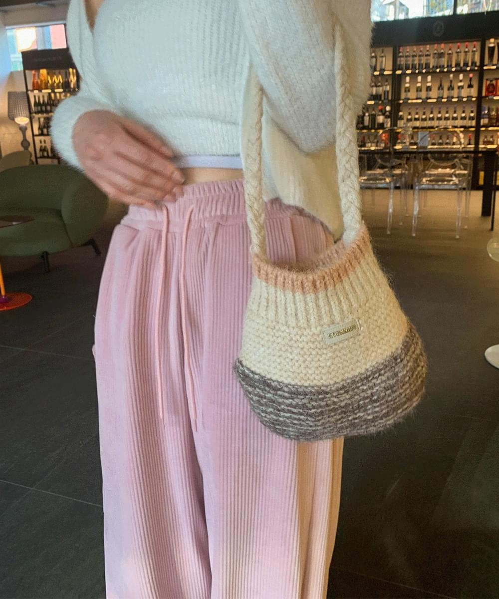 Knitwear Bag Color Block Knit Wool Knit Bag Mini Bag English Label Minimal Winter Item Daily Look Date Look Kkwan-Kkwan