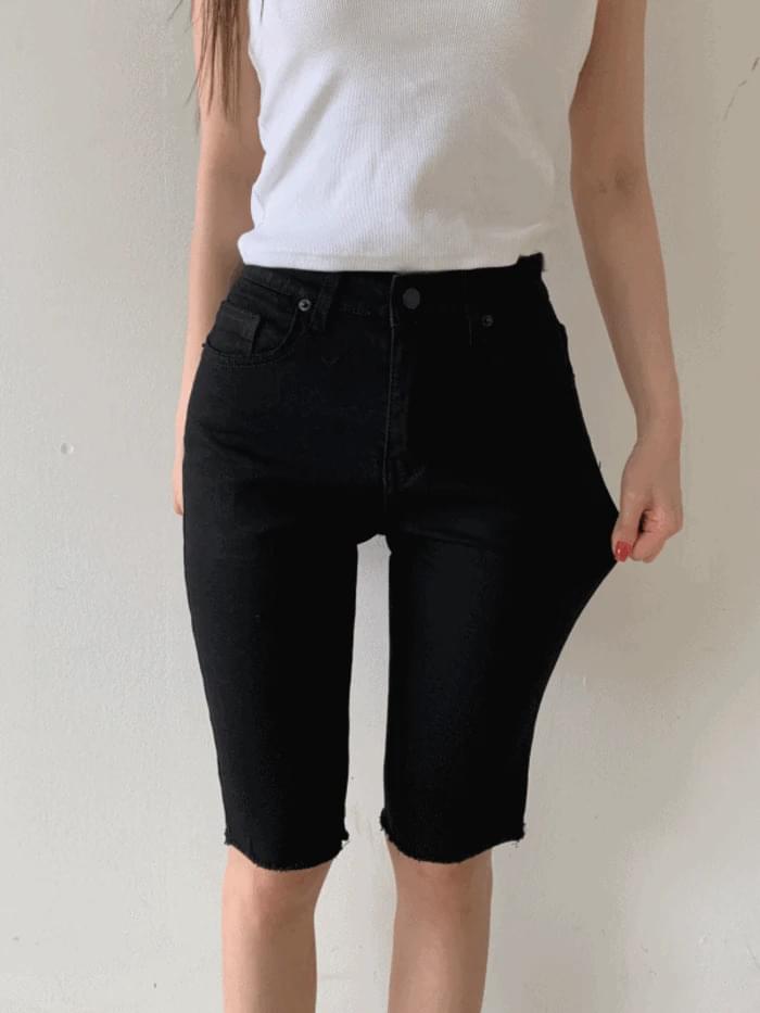 Tabi Spandex biker cutting 5-quarter cotton pants 短褲
