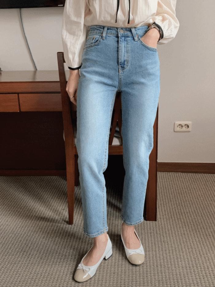 Easy Faded straight denim pants pt (2 colors)