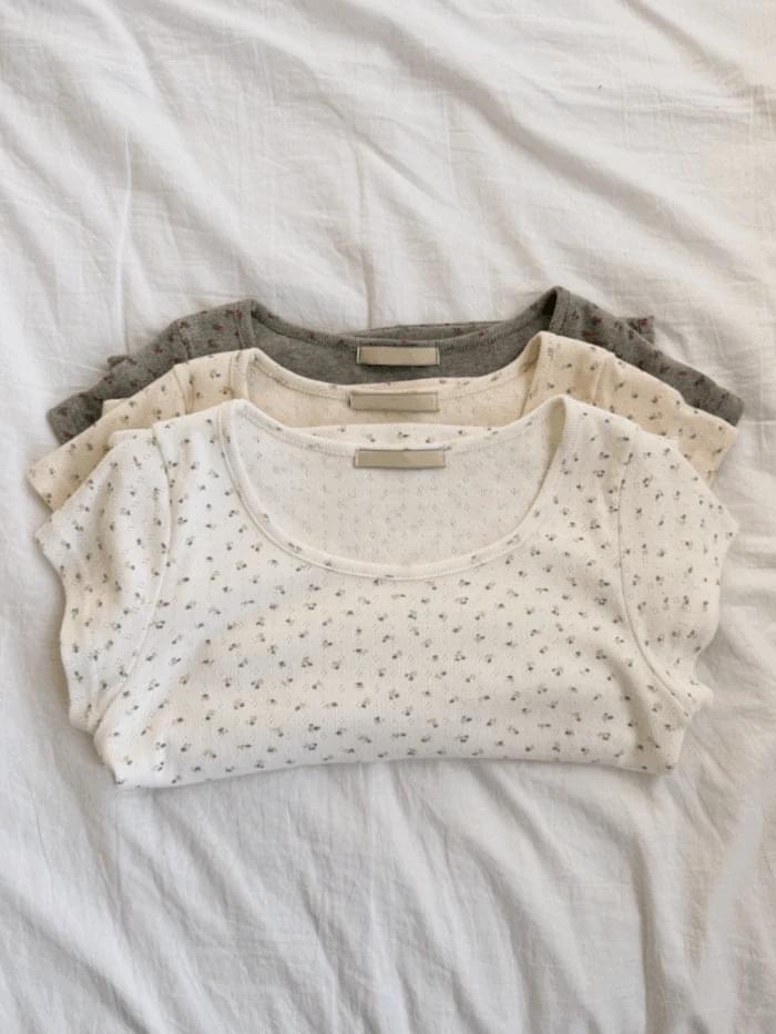 Flower Foliage Punching Short Sleeve Crop T-Shirt