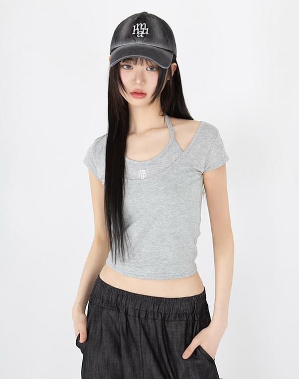 레이어드 스트랩 반팔 티셔츠