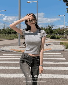 Cheat Key Round Neck Semi-Crop Cap Sleeve Basic Inner Plain Short Sleeve T-Shirt