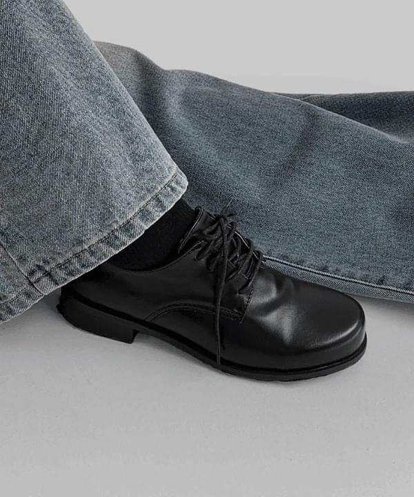 Pico Round Lace-Up Loafers