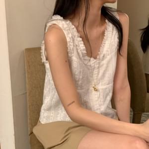 sleeveless
